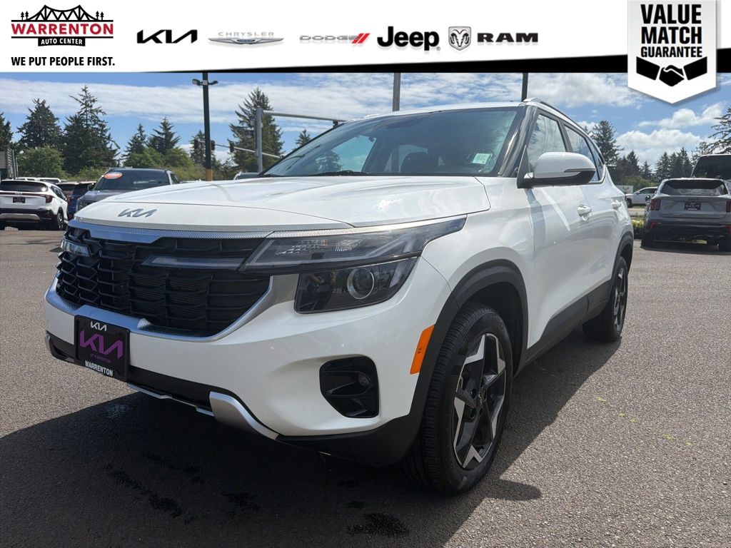 Snow White Pearl 2025 Kia Seltos S AWD SUV / Crossover All-Wheel Drive Continuously Variable Transmission