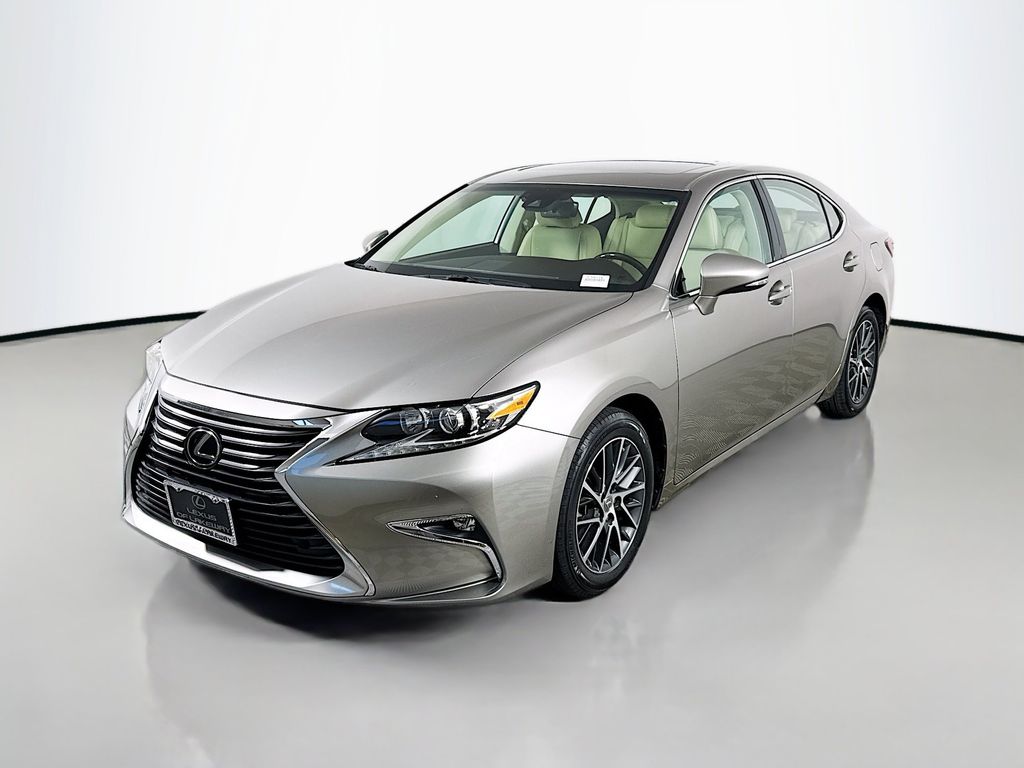 Thumbnail: 2017 Lexus ES - 1