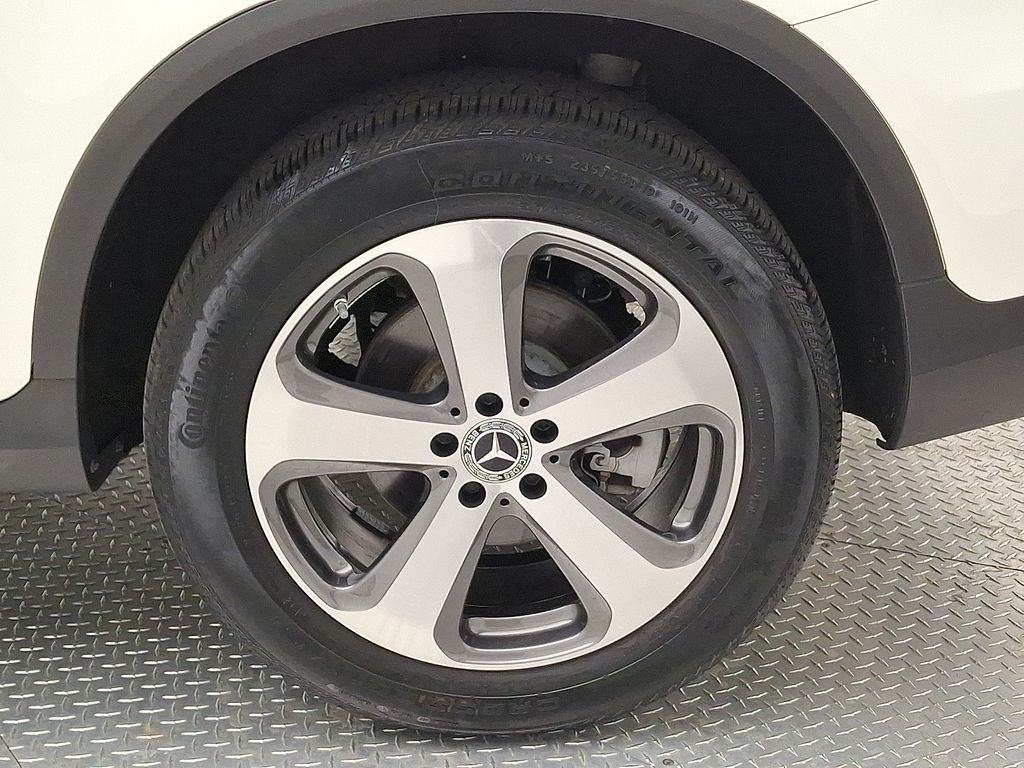 Thumbnail: 2022 Mercedes-Benz GLC - 7