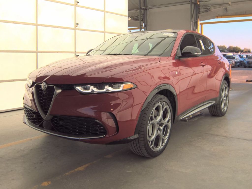 Alfa Rosso 2024 Alfa Romeo Tonale Ti AWD SUV / Crossover All-Wheel Drive 6-Speed Automatic