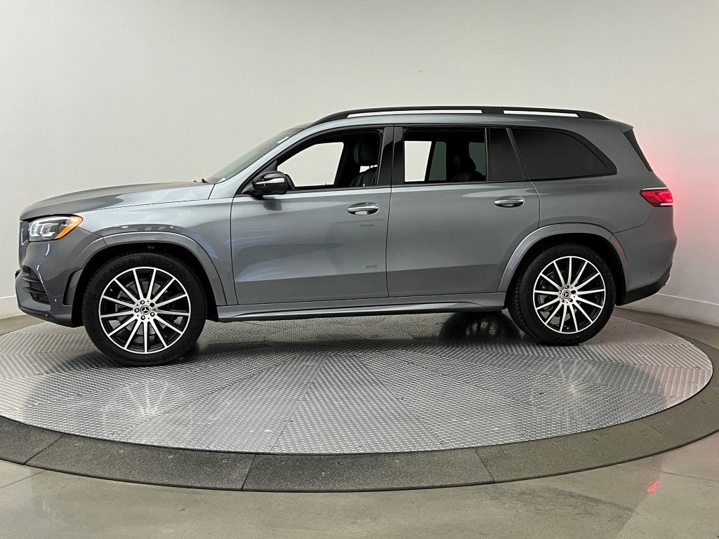 Thumbnail: 2022 Mercedes-Benz GLS - 3