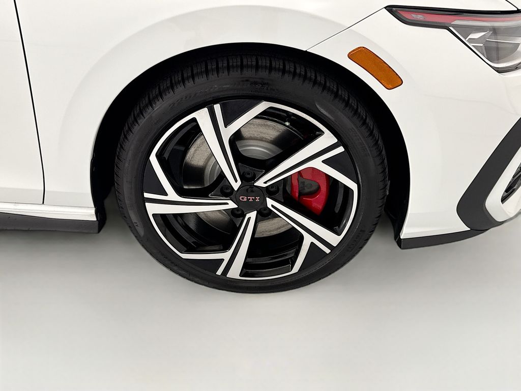 Thumbnail: 2026 Volkswagen Golf - 31