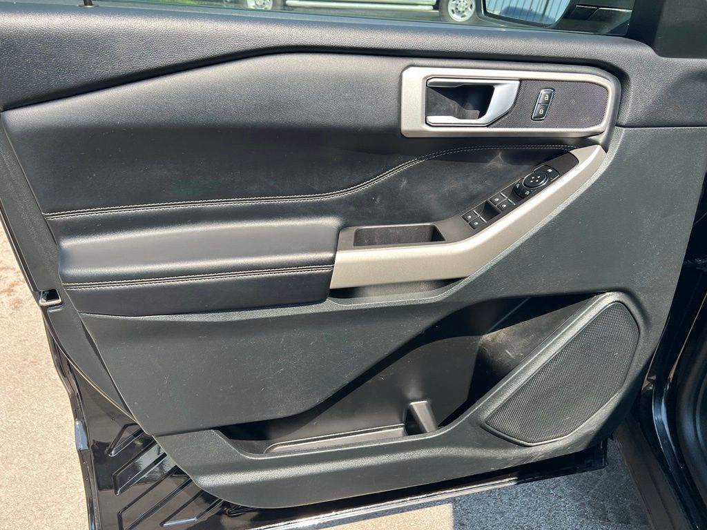 Used 2024 Ford Explorer SUV