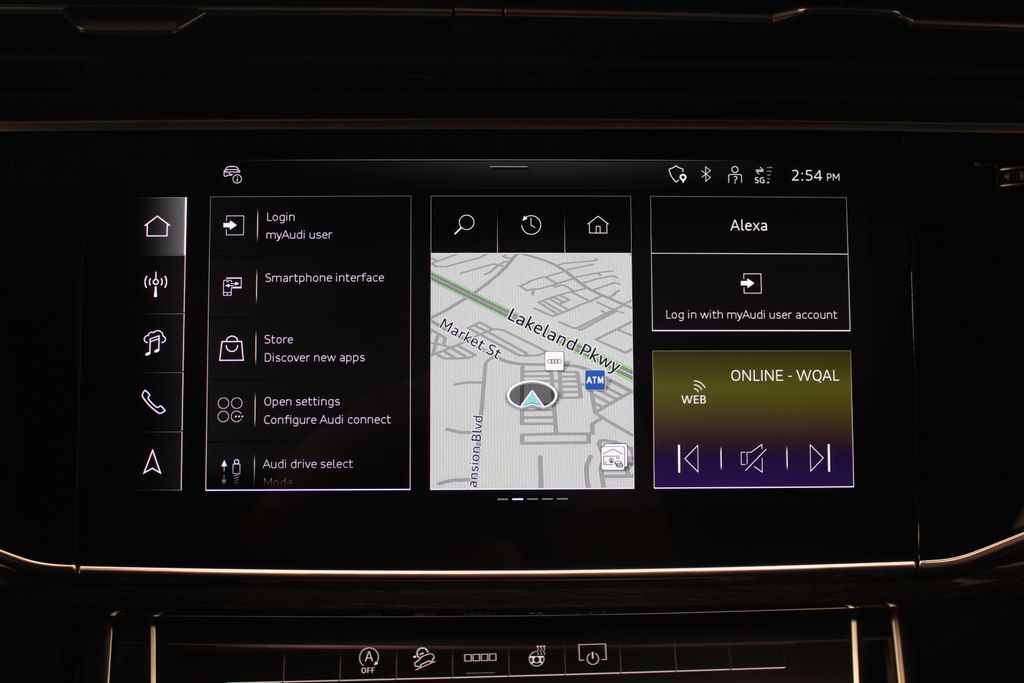 Thumbnail: 2026 Audi Q8 - 18