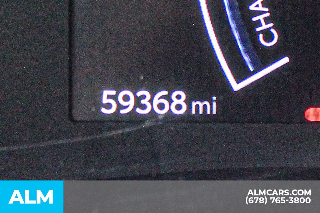 Used 2025 Silver Toyota LE image 39