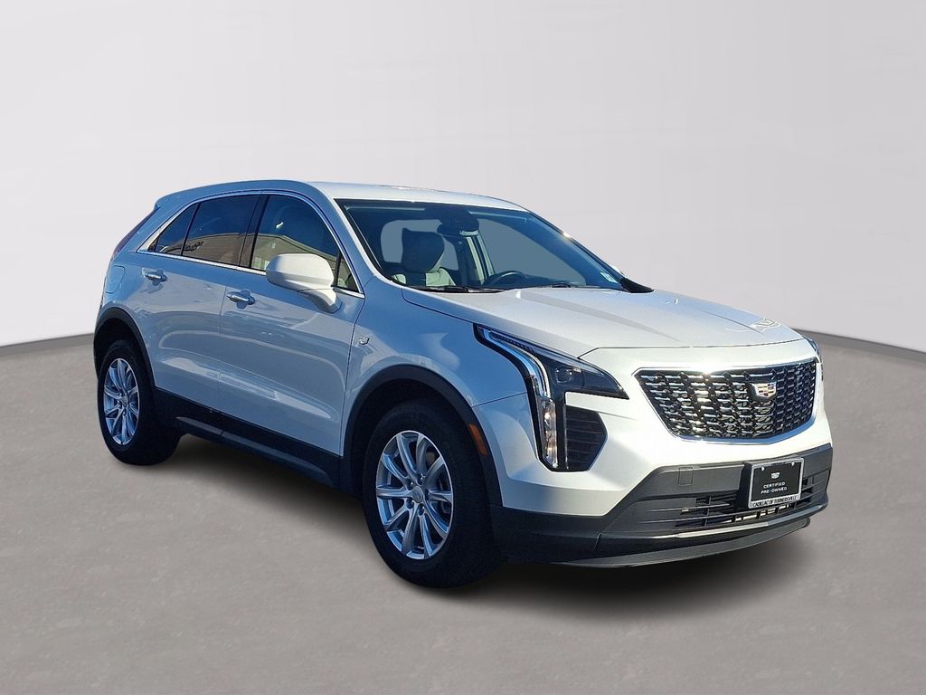 Thumbnail: 2022 Cadillac XT4 - 3