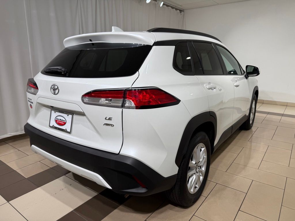 Thumbnail: 2022 Toyota Corolla Cross - 5