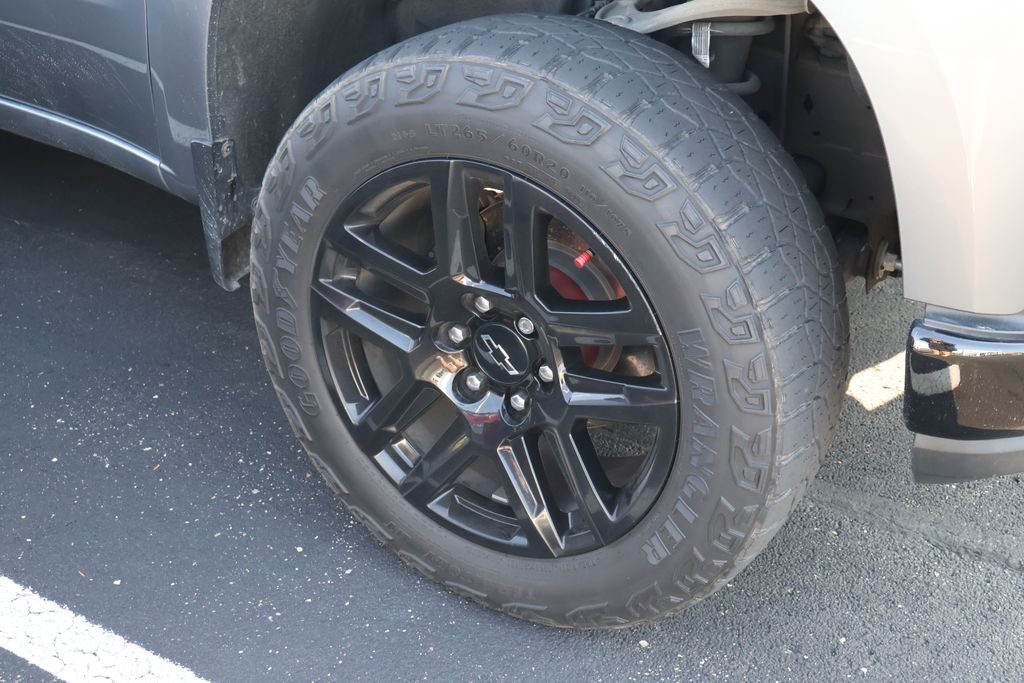 Thumbnail: 2021 Chevrolet Silverado 1500 - 5