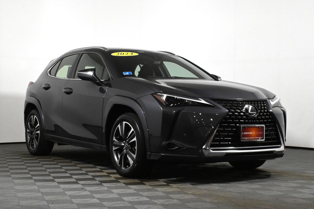 Thumbnail: 2024 Lexus UX - 9