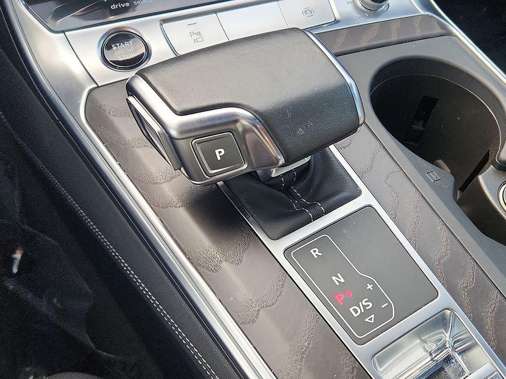 Thumbnail: 2021 Audi A6 - 15