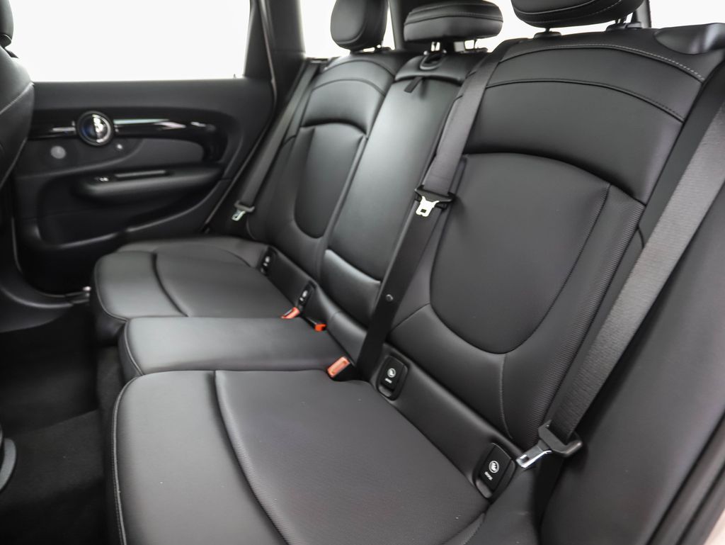 Thumbnail: 2023 MINI Cooper Clubman - 22