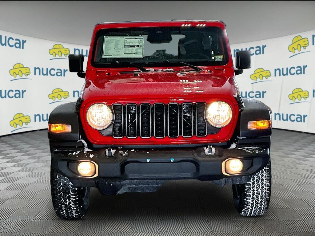 2026 Jeep Wrangler — photo 3