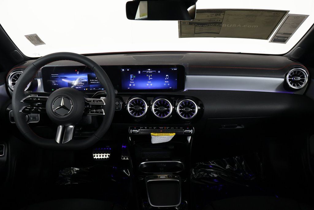 2025 Mercedes-Benz CLA 250 4