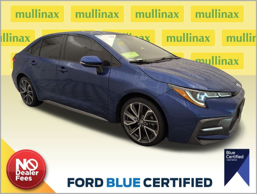 2022 Toyota Corolla SE's photo