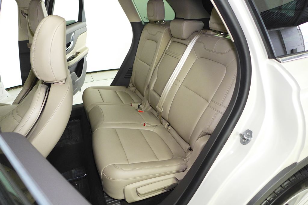 2023 Lincoln Corsair Standard 20