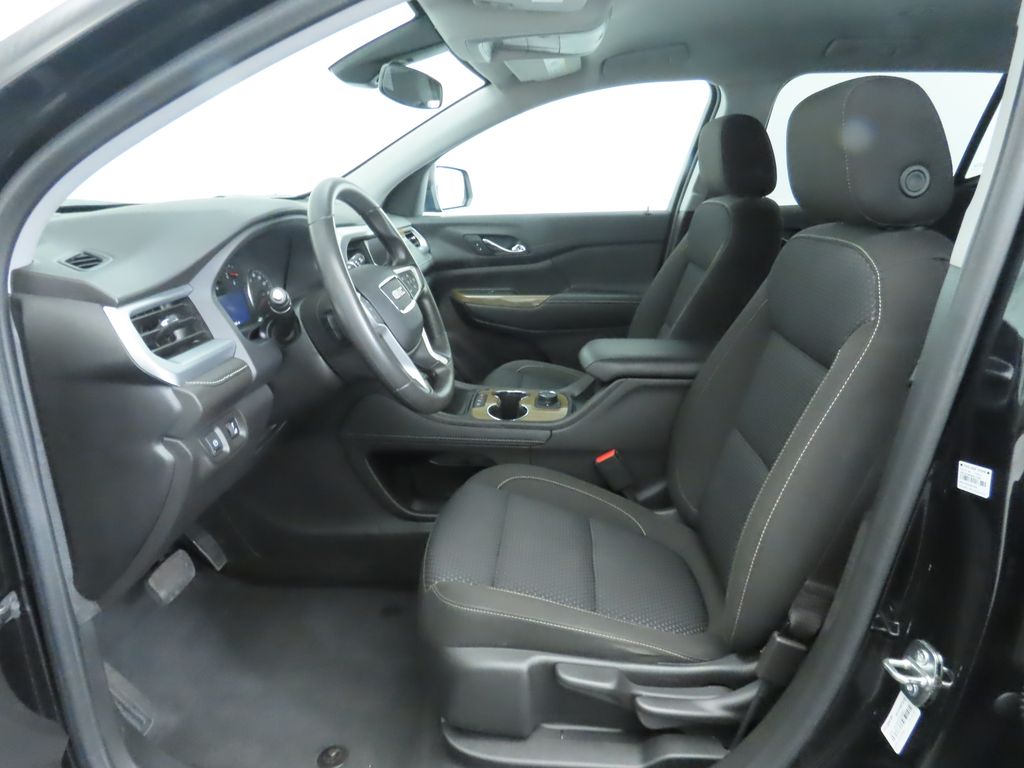 2023 GMC Acadia SLE 19