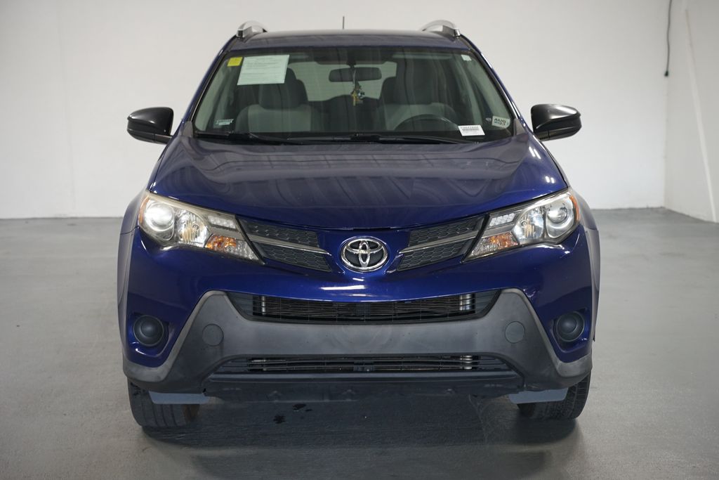 Thumbnail: 2015 Toyota RAV4 - 2