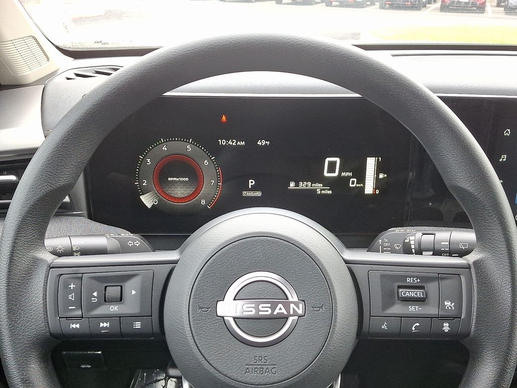 Thumbnail: 2026 Nissan Kicks - 8