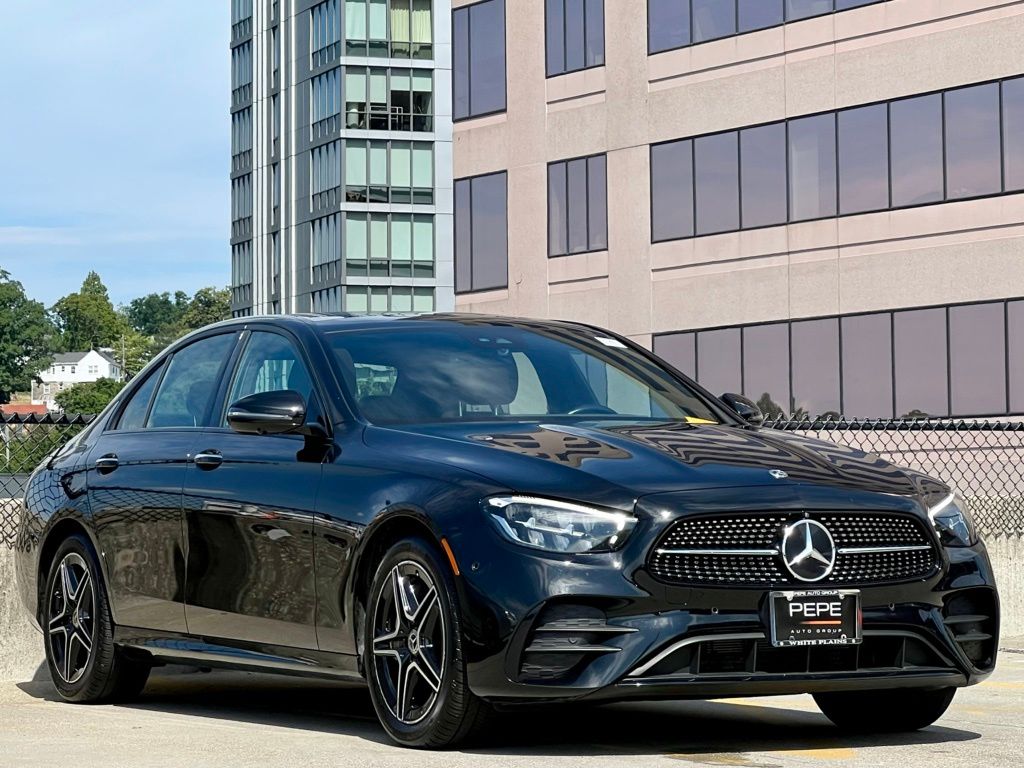 Obsidian Black Metallic 2022 Mercedes-Benz E-Class Sedan All-Wheel Drive 9-Speed Automatic