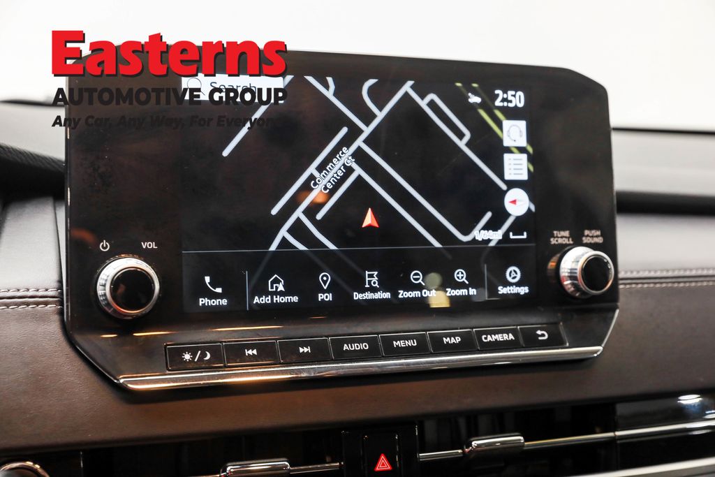 Used 2023 Blue Mitsubishi SE image 18