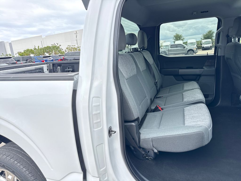 2023 Oxford White Ford F-150 XLT RWD Truck