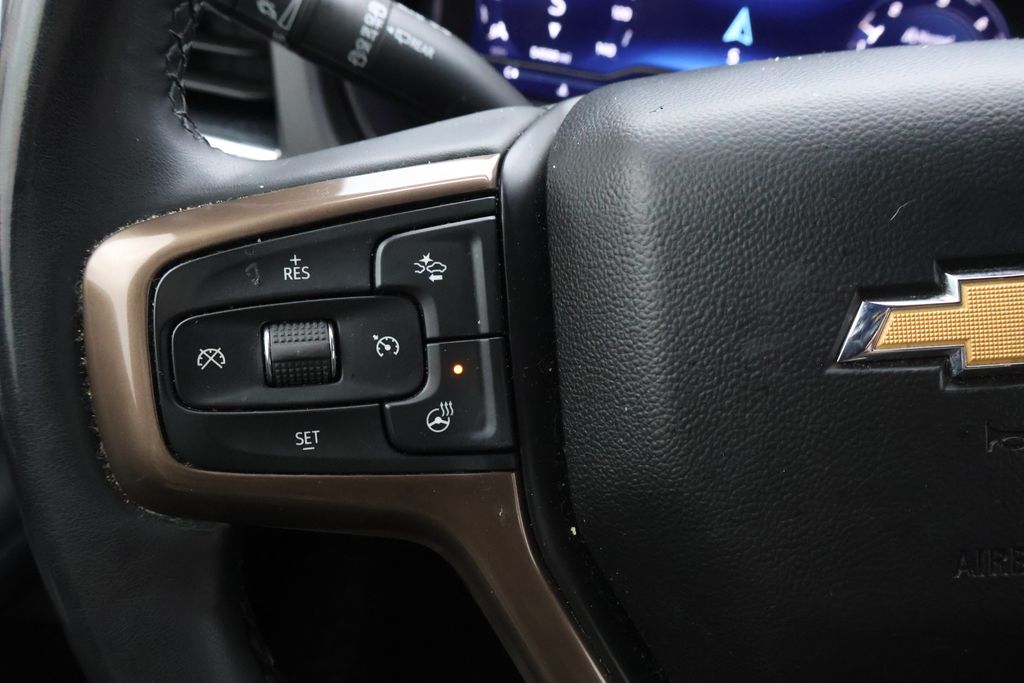 Thumbnail: 2024 Chevrolet Suburban - 18