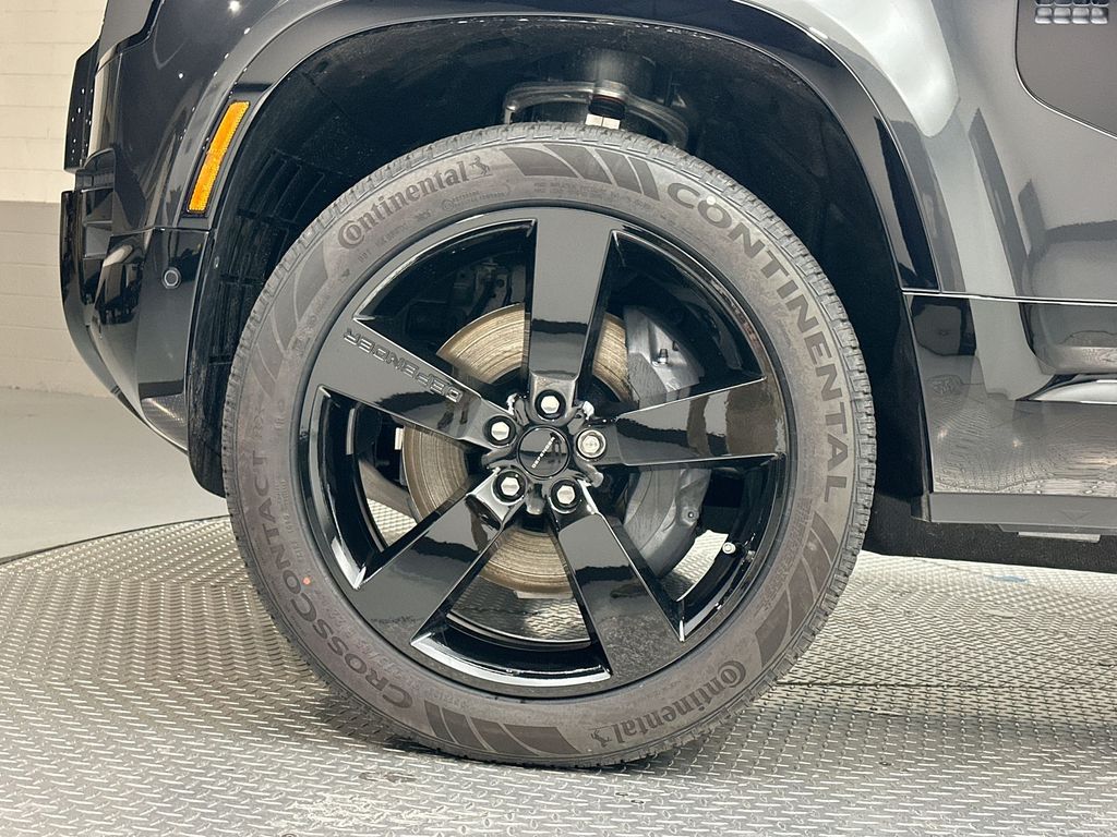 Thumbnail: 2026 Land Rover Defender - 5