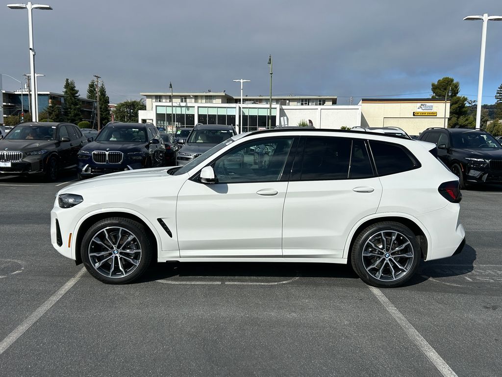 Thumbnail: 2022 BMW X3 - 2