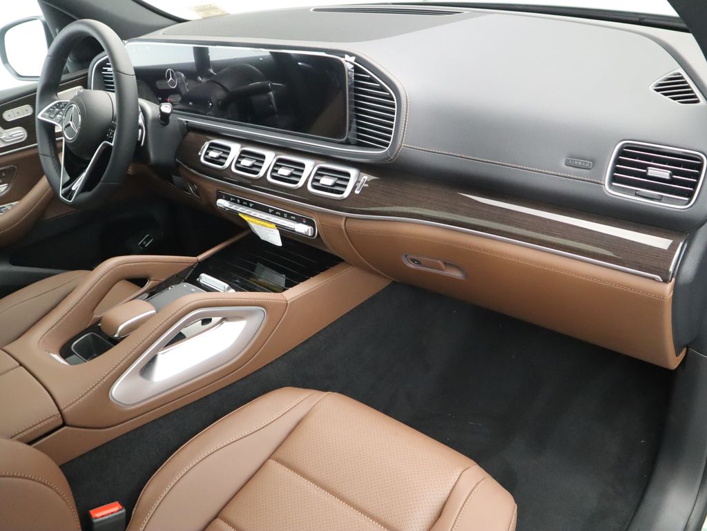 Thumbnail: 2026 Mercedes-Benz GLE - 19