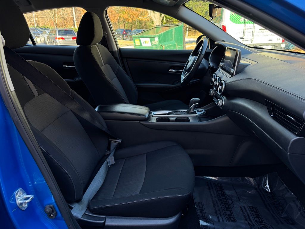 2023 Nissan Sentra SV Xtronic CVT