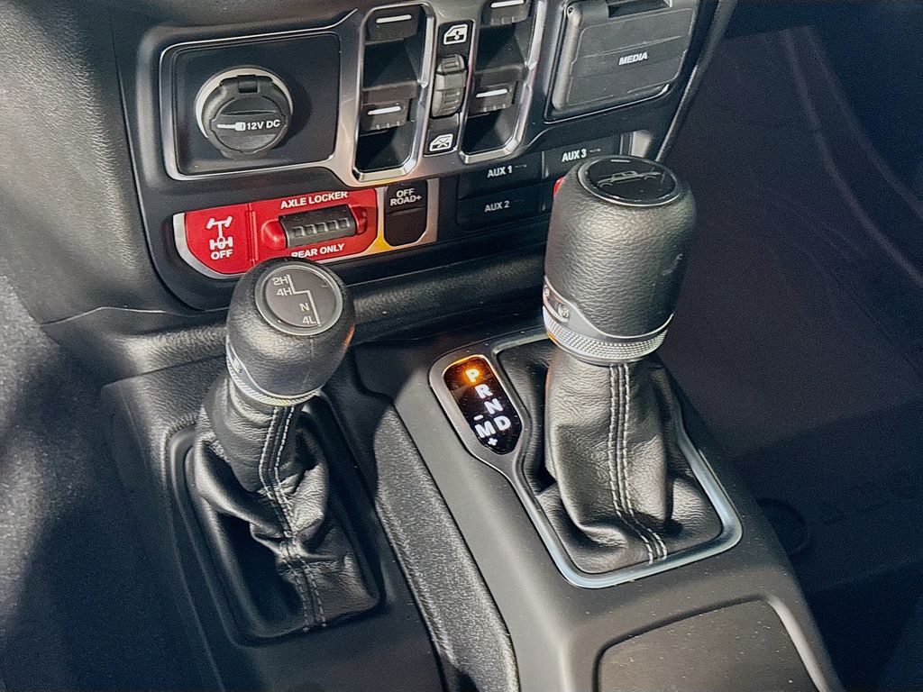 2025 Jeep Gladiator Willys