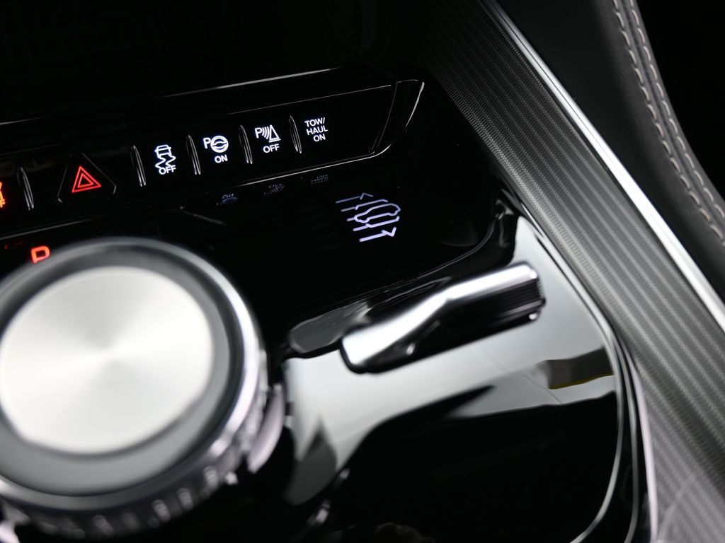 New 2026 Bright White Clearcoat Jeep Summit Obsidian image 22