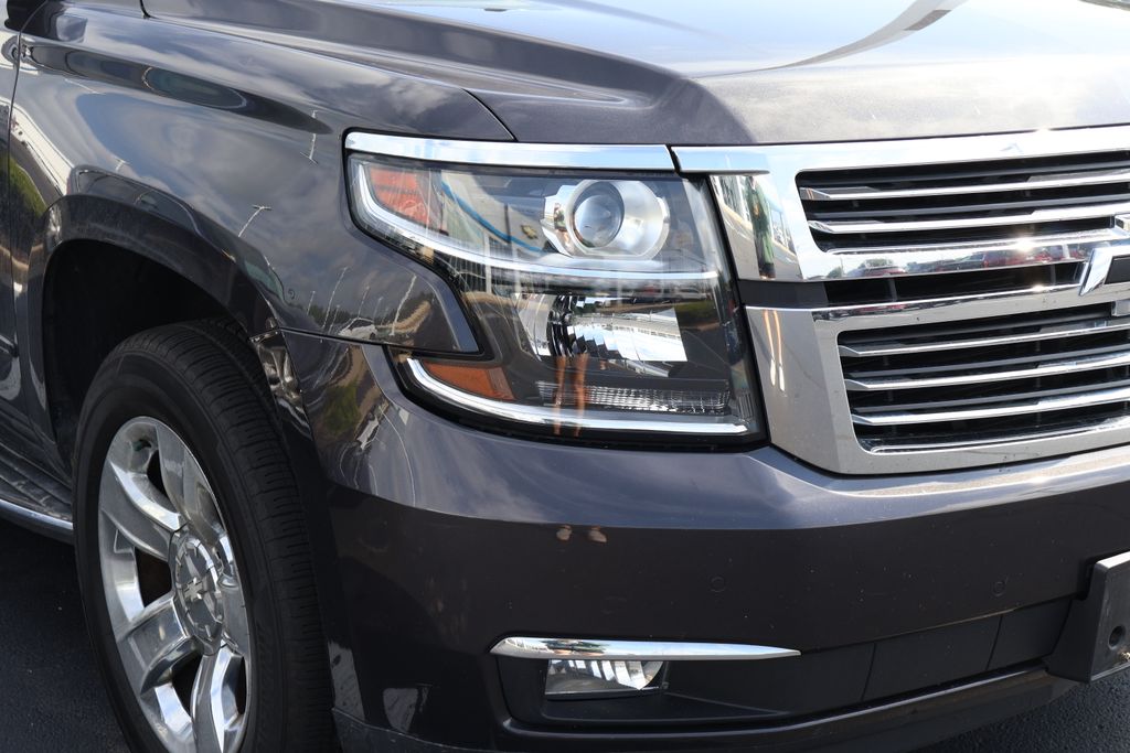 Thumbnail: 2017 Chevrolet Suburban - 4