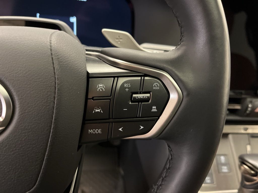 Thumbnail: 2025 Lexus GX - 15