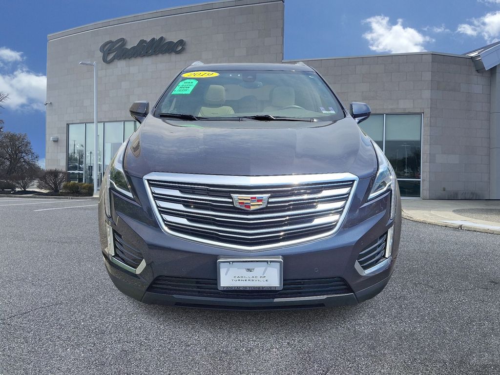 Thumbnail: 2019 Cadillac XT5 - 2