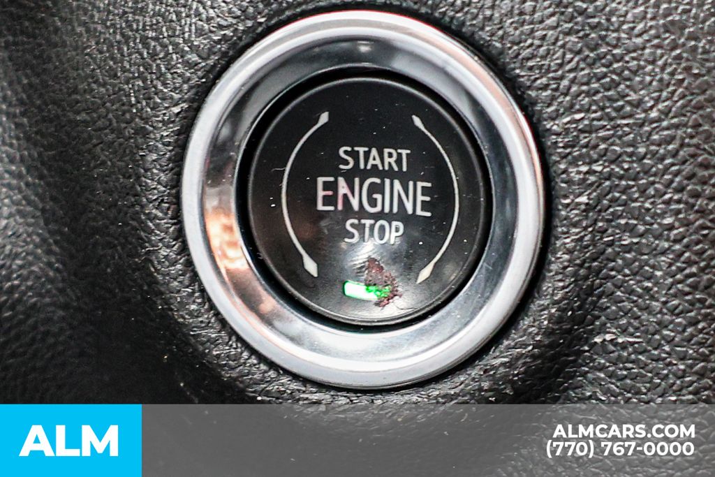 Used 2020 Gray GMC SLE image 40