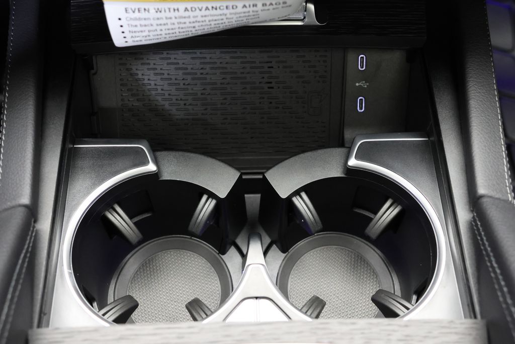 Thumbnail: 2026 Mercedes-Benz GLE - 28