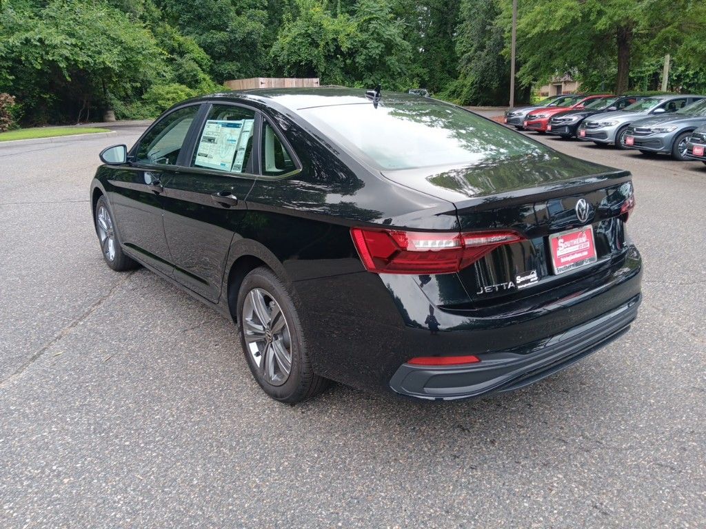 2024 Volkswagen Jetta 1.5T SE 3