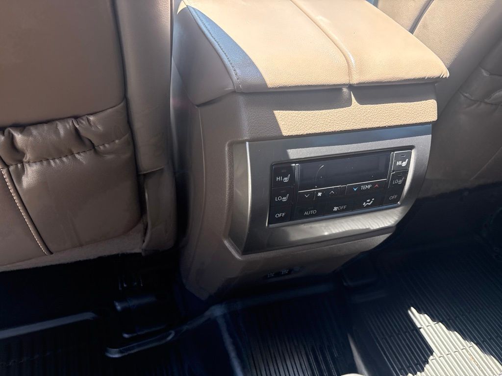 Thumbnail: 2023 Lexus GX - 19
