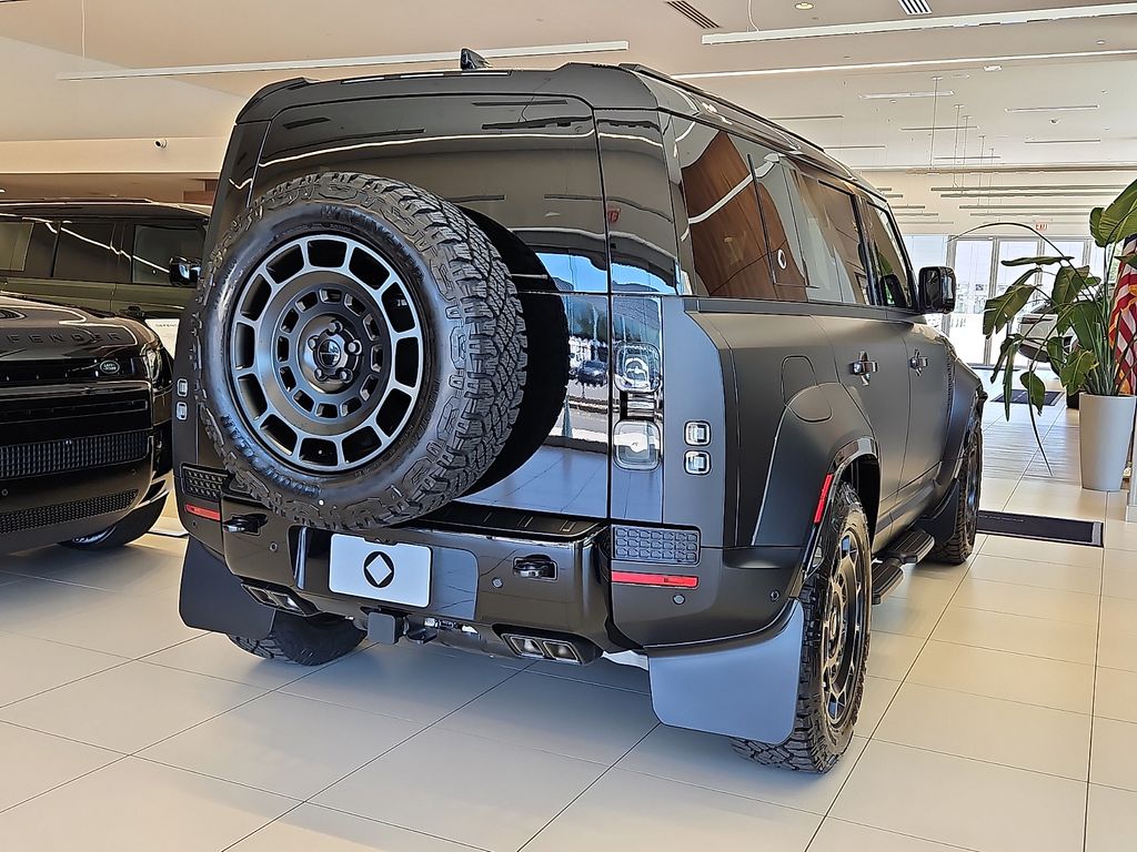 Thumbnail: 2026 Land Rover Defender - 4