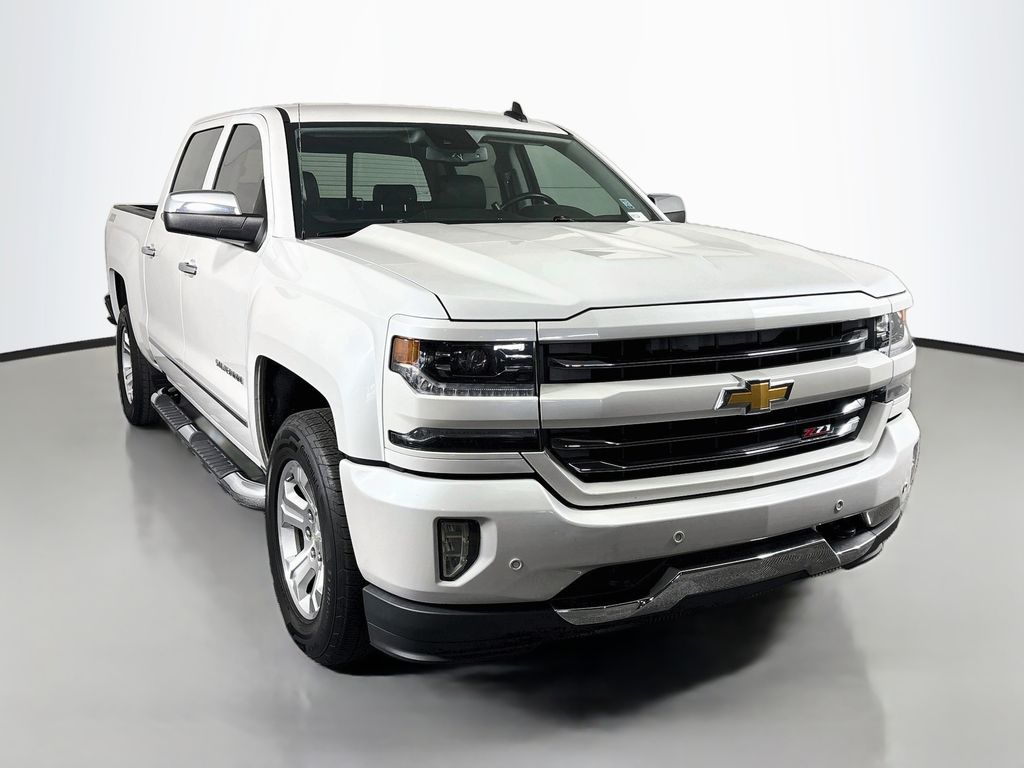 White (Iridescent Pearl Tricoat) 2016 Chevrolet Silverado 1500 Pickup Truck Four-Wheel Drive 8-Speed Automatic Overdrive