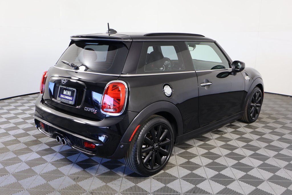 Thumbnail: 2020 MINI Cooper - 4