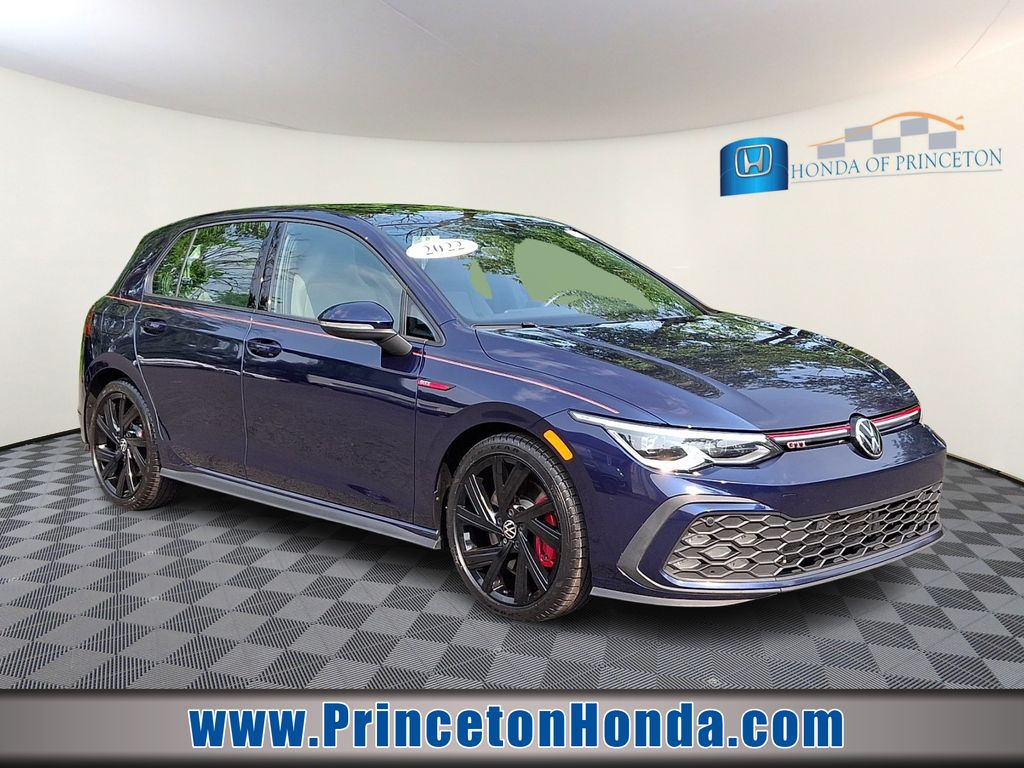 2022 Volkswagen Golf GTI 2.0T SE FWD