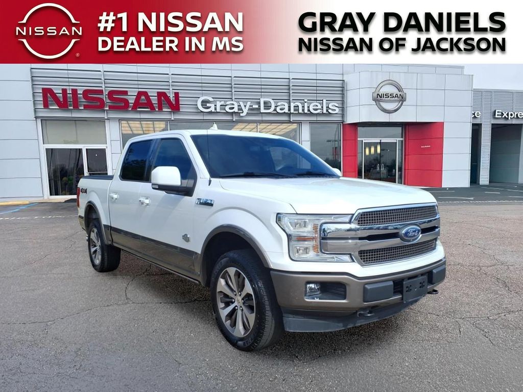 White Platinum Metallic Tri-Coat 2018 Ford F-150 King Ranch SuperCrew 4WD Pickup Truck Four-Wheel Drive Automatic