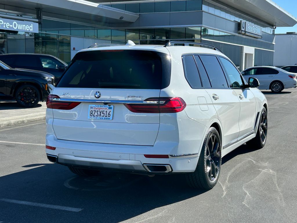 2022 BMW X7 xDrive40i 5