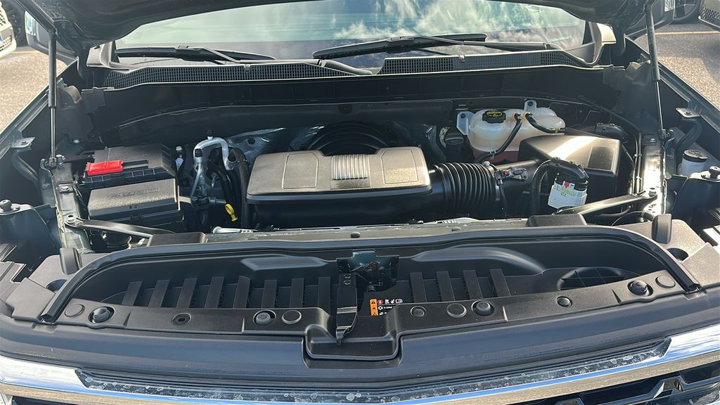 2025 Chevrolet Silverado 1500 LT - 2