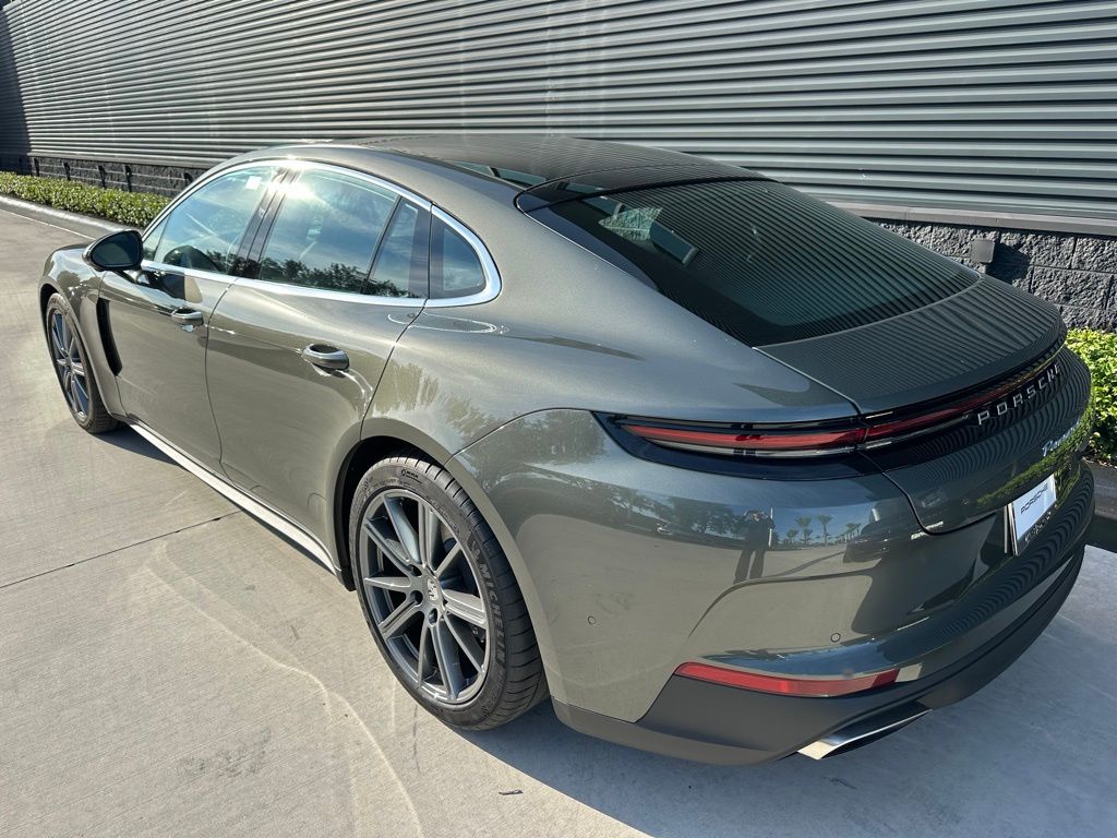 Thumbnail: 2026 Porsche Panamera - 3