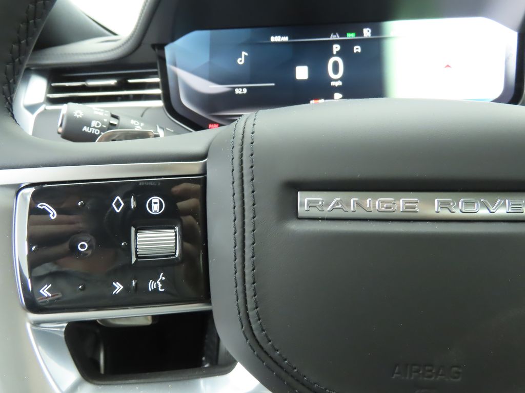 Thumbnail: 2025 Land Rover Range Rover - 11