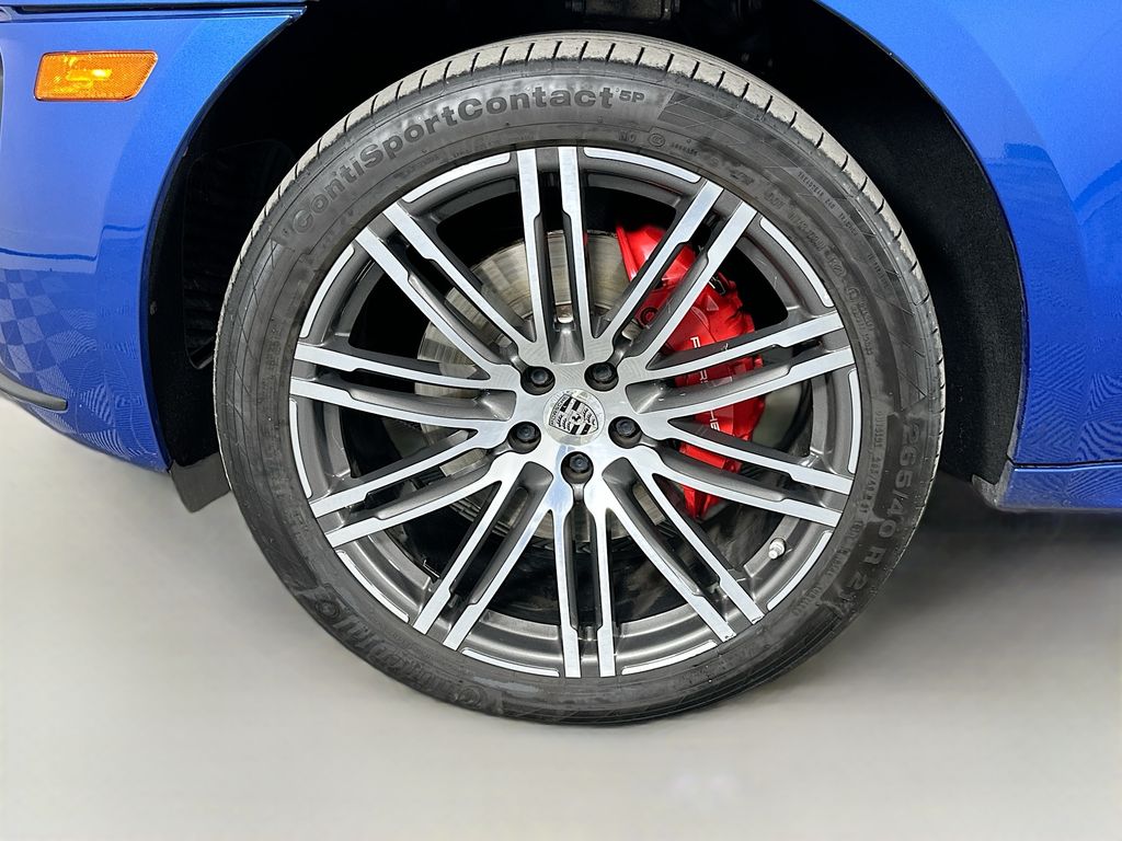 Thumbnail: 2017 Porsche Macan - 32