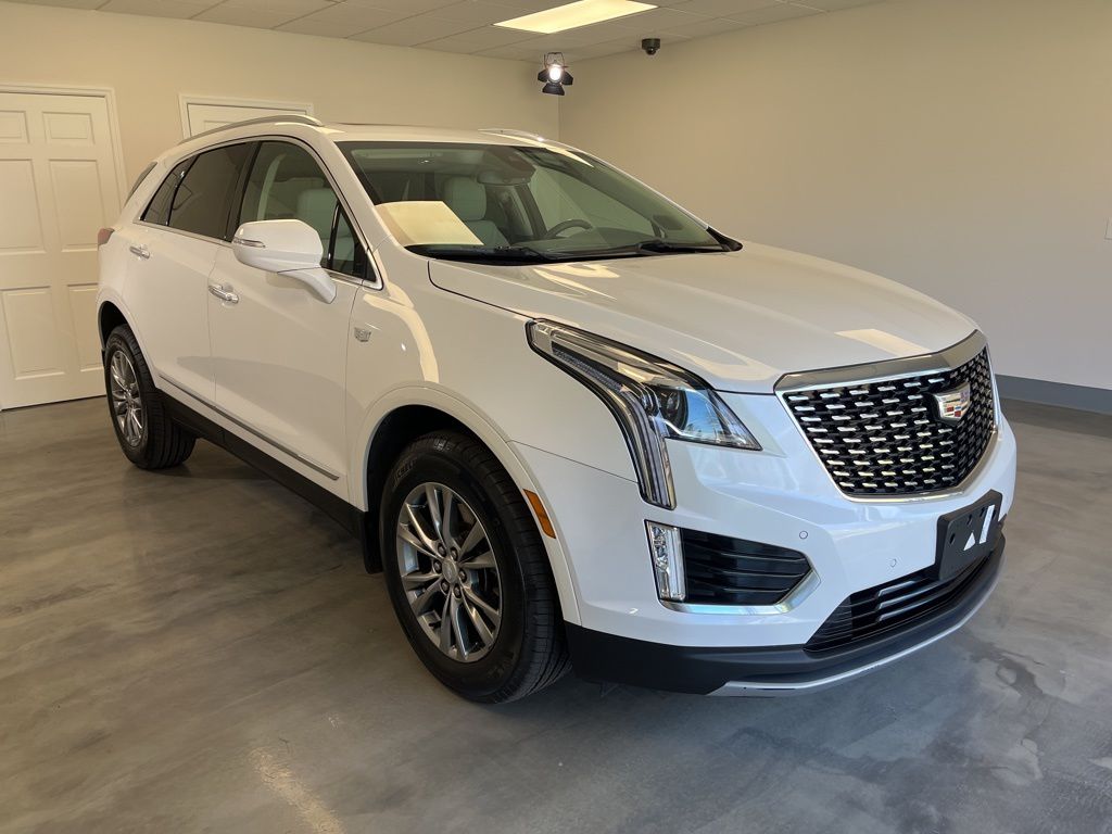 used 2023 Cadillac XT5 car, priced at $34,700